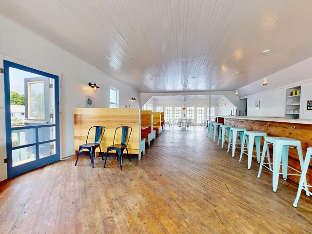 $419,000 | 26 West Main Street, Vinalhaven, ME 04863