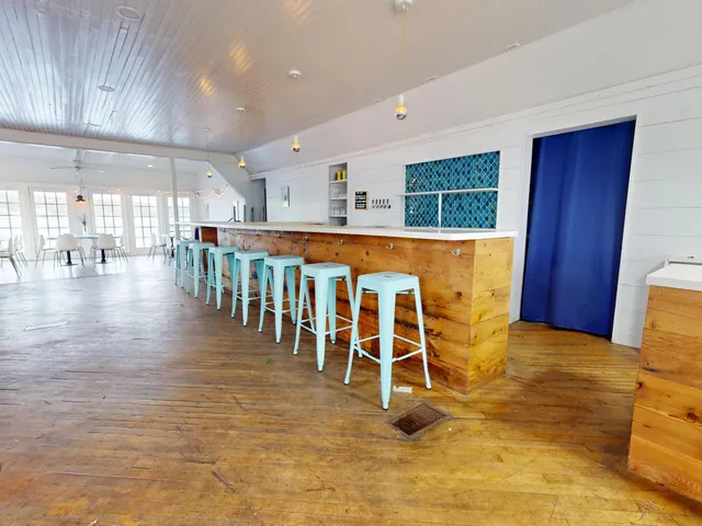 $419,000 | 26 West Main Street, Vinalhaven, ME 04863