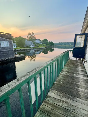 $419,000 | 26 West Main Street, Vinalhaven, ME 04863