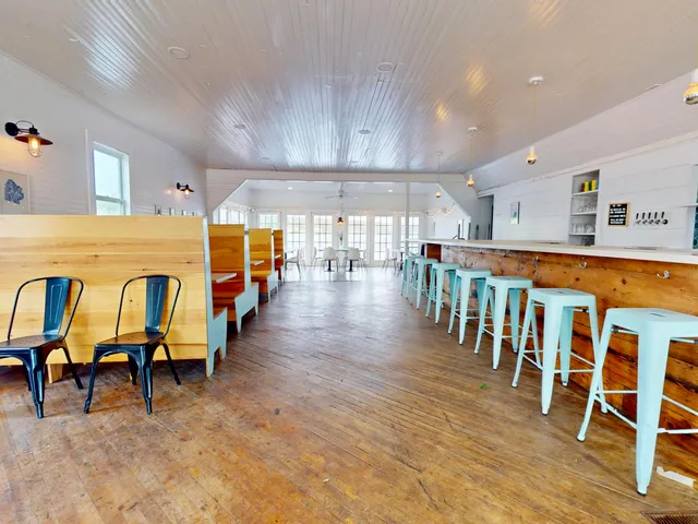 $419,000 | 26 West Main Street, Vinalhaven, ME 04863