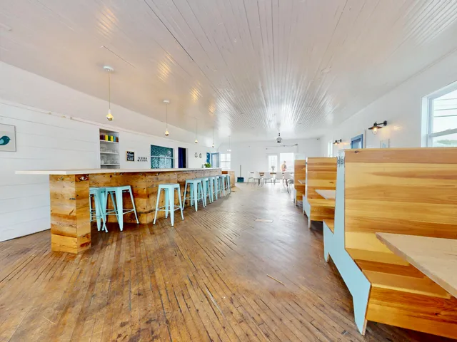 $419,000 | 26 West Main Street, Vinalhaven, ME 04863