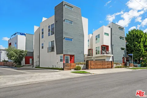 $989,000 | 11037 Morrison Street, North Hollywood, CA 91601