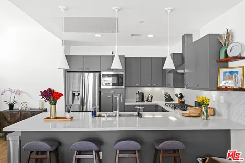 $989,000 | 11037 Morrison Street, North Hollywood, CA 91601