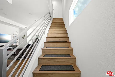 $989,000 | 11037 Morrison Street, North Hollywood, CA 91601