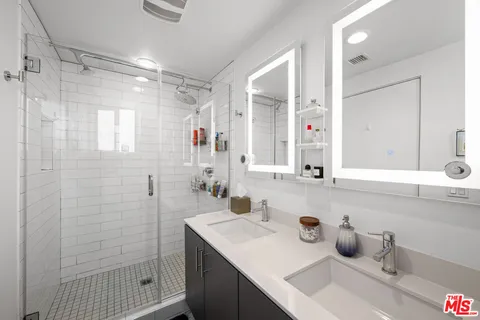 $989,000 | 11037 Morrison Street, North Hollywood, CA 91601