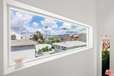 $989,000 | 11037 Morrison Street, North Hollywood, CA 91601