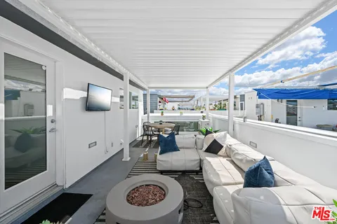 $989,000 | 11037 Morrison Street, North Hollywood, CA 91601