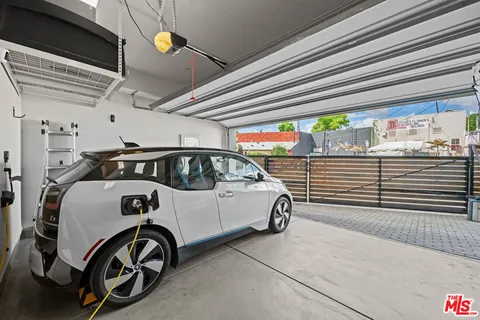 $989,000 | 11037 Morrison Street, North Hollywood, CA 91601