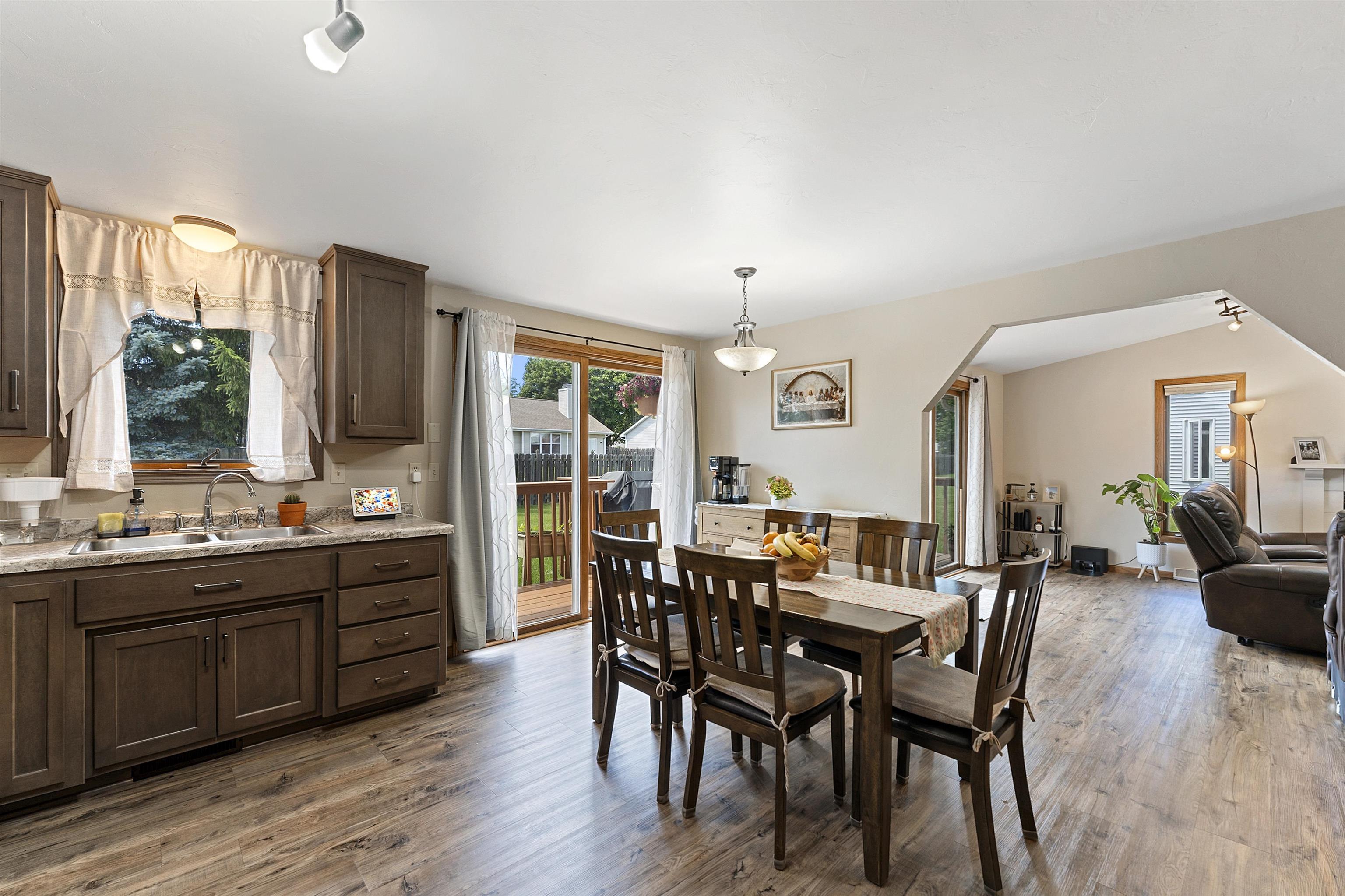 2364 Cedar Ridge Green Bay, WI 54313 - Photo 49 of 90