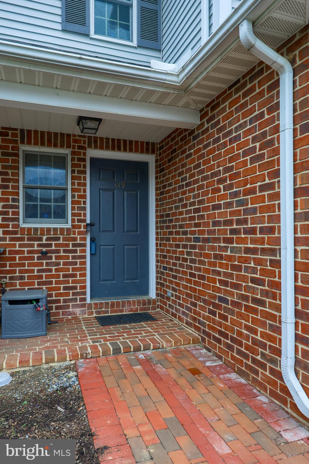 119 Pepperton Court Lititz, PA 17543 - Photo 4 of 28