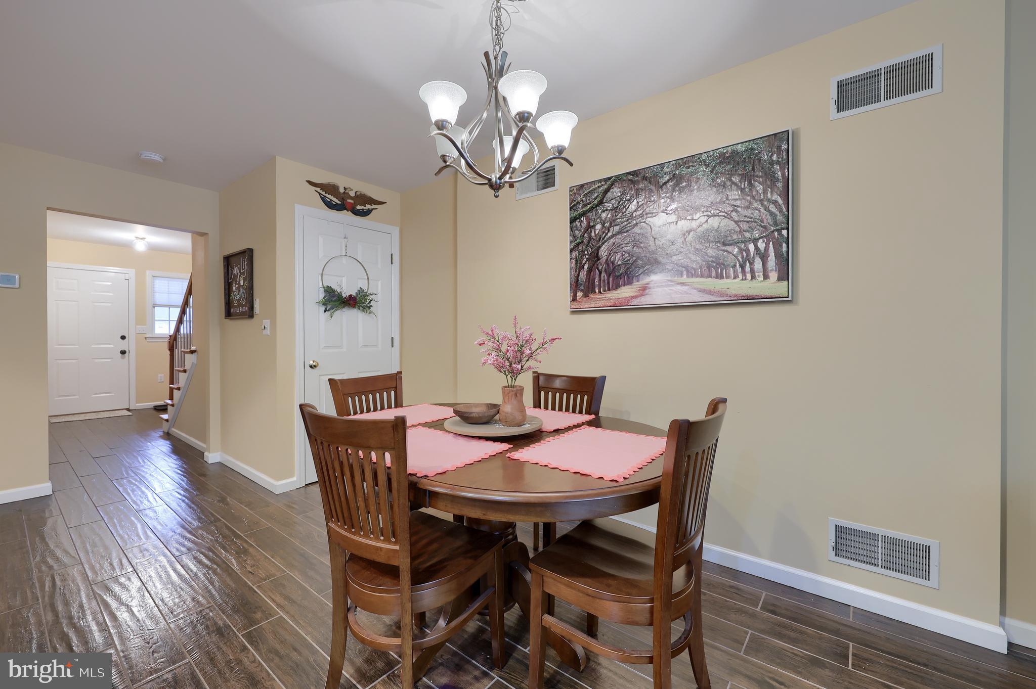 119 Pepperton Court Lititz, PA 17543 - Photo 6 of 28