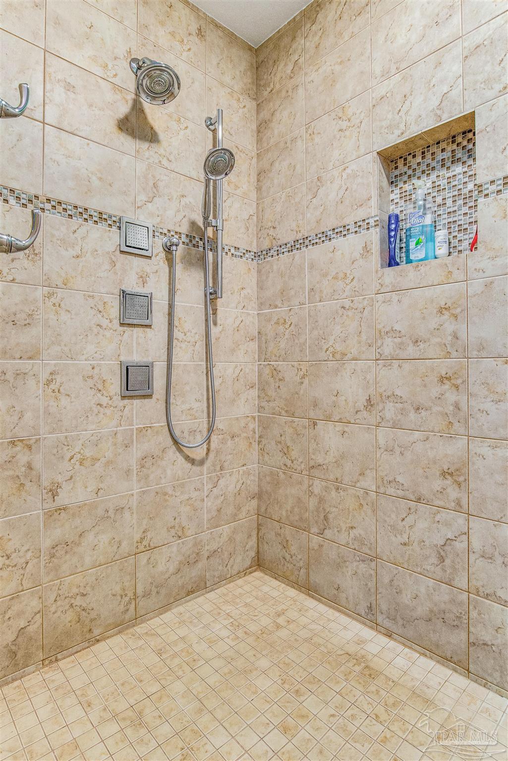 5205 Willard Norris Road Milton, FL 32570 - Photo 19 of 39 Gallery Image 19