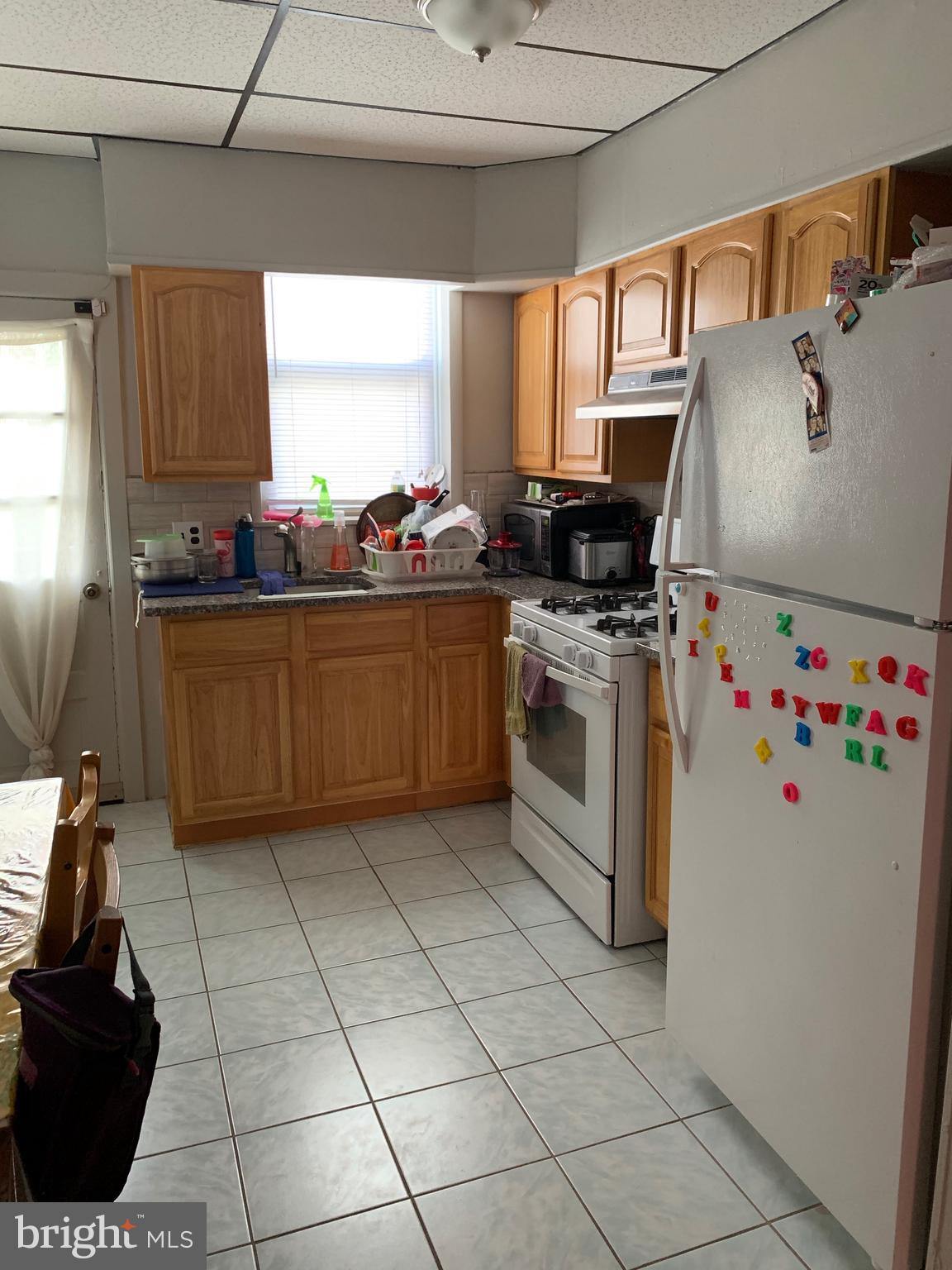 2429 South Lawrence Street Philadelphia, PA 19148 - Photo 3 of 9 kitchen