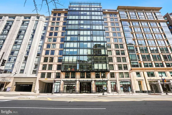 $2,200 | 1133 14th Street Northwest, Unit 1109, Washington, DC 20005