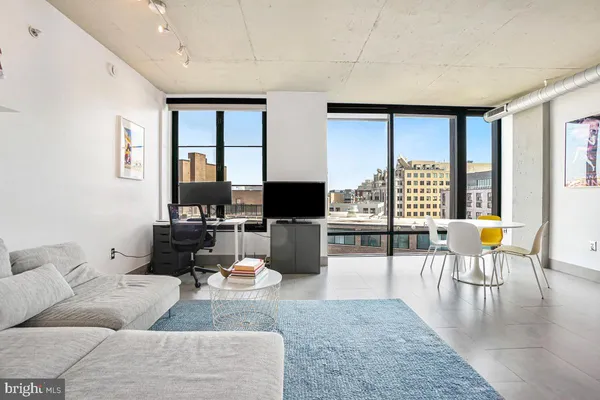 $2,200 | 1133 14th Street Northwest, Unit 1109, Washington, DC 20005