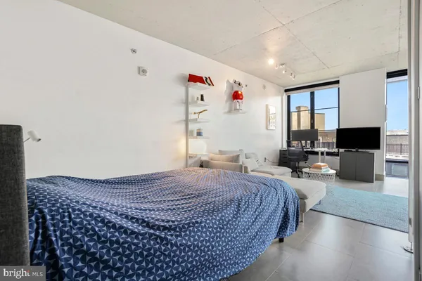 $2,200 | 1133 14th Street Northwest, Unit 1109, Washington, DC 20005