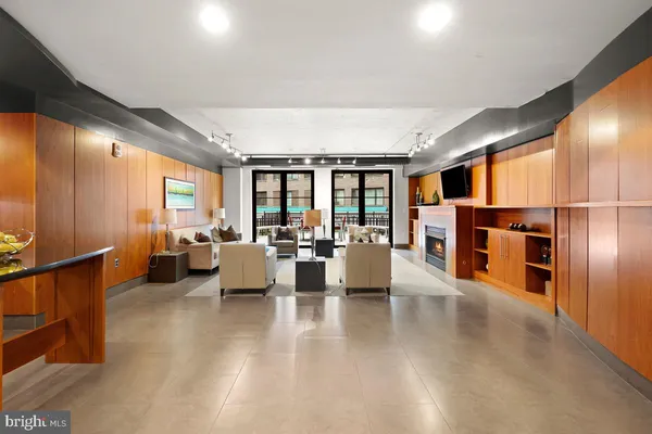 $2,200 | 1133 14th Street Northwest, Unit 1109, Washington, DC 20005