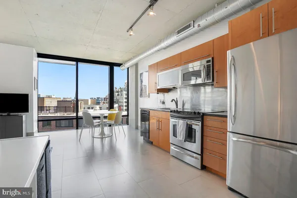 $2,200 | 1133 14th Street Northwest, Unit 1109, Washington, DC 20005