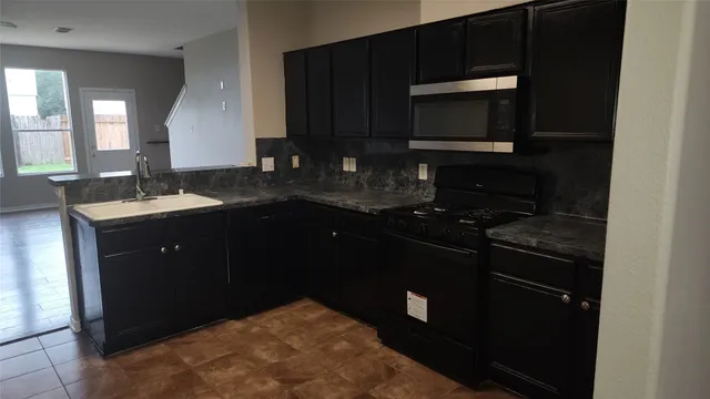 $2,095 | 15430 Elm Leaf Place, Cypress, TX 77429