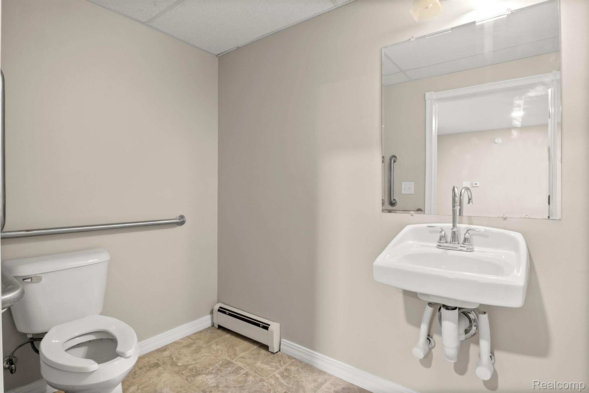 17138 Quarry Road, Unit 1A Riverview, MI 48193 - Photo 16 of 39