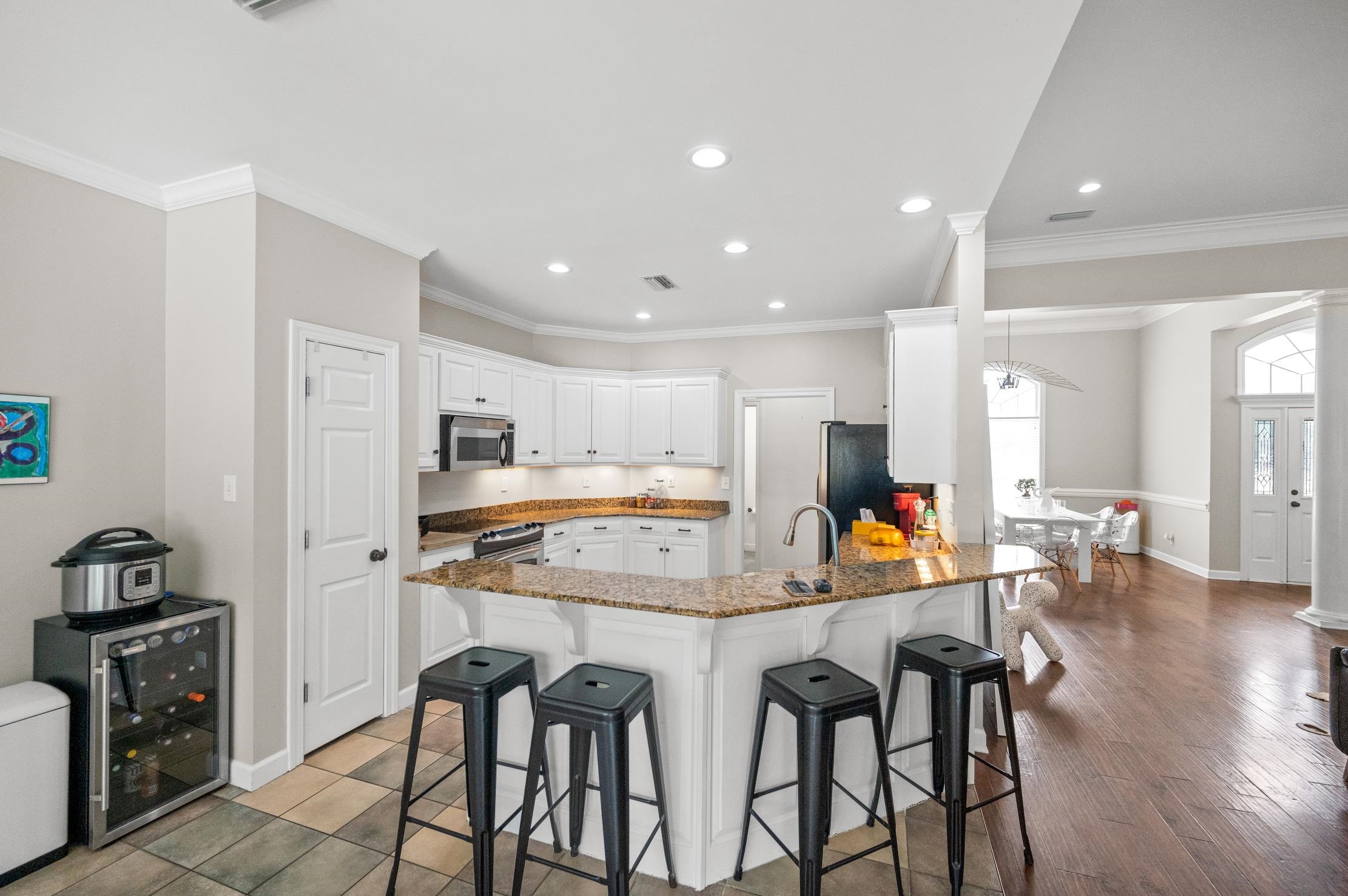 8977 Parliament Circle Daphne, AL 36526 - Photo 14 of 39 Kitchen