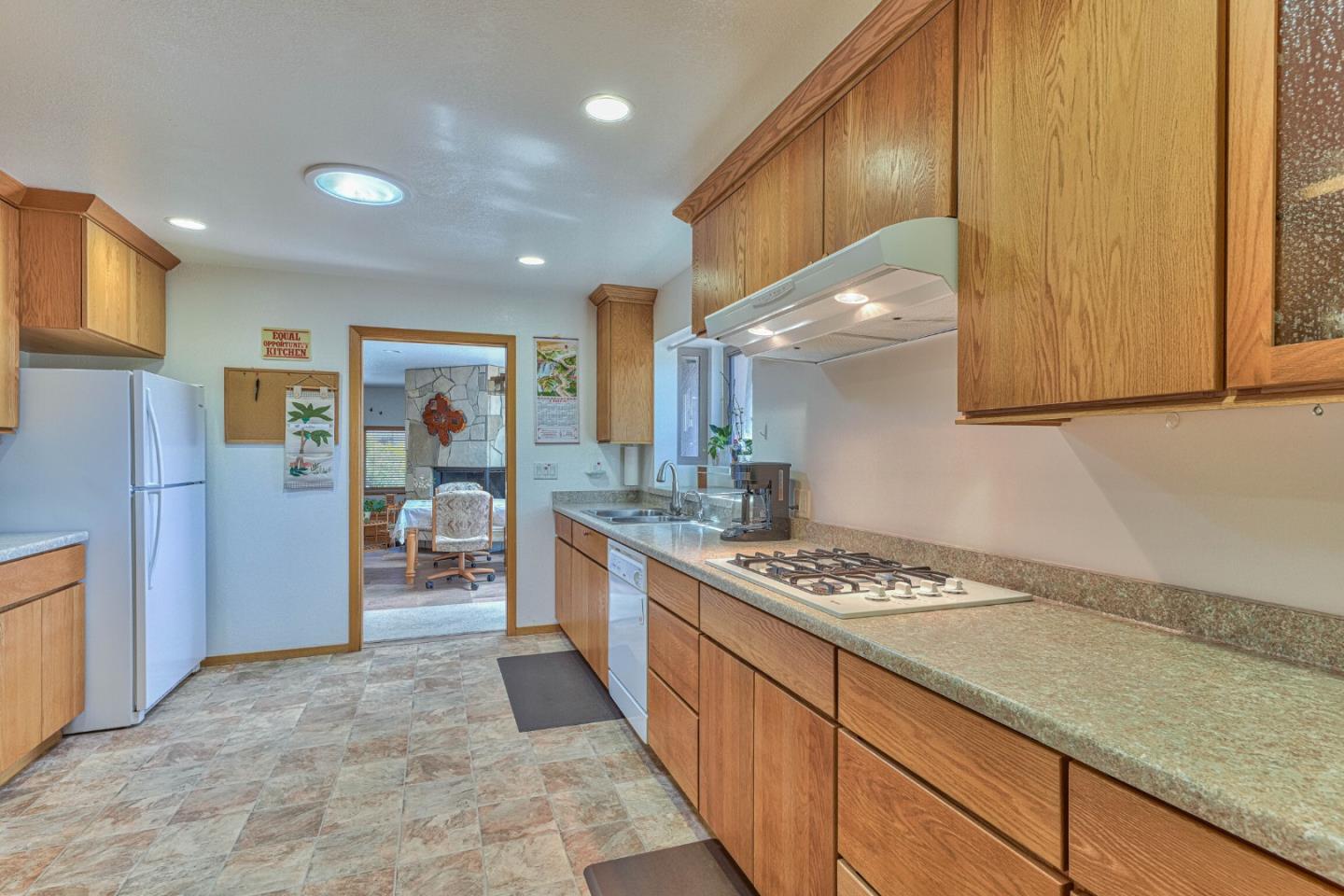 1239 Josselyn Canyon Road Monterey, CA 93940 - Photo 6 of 43