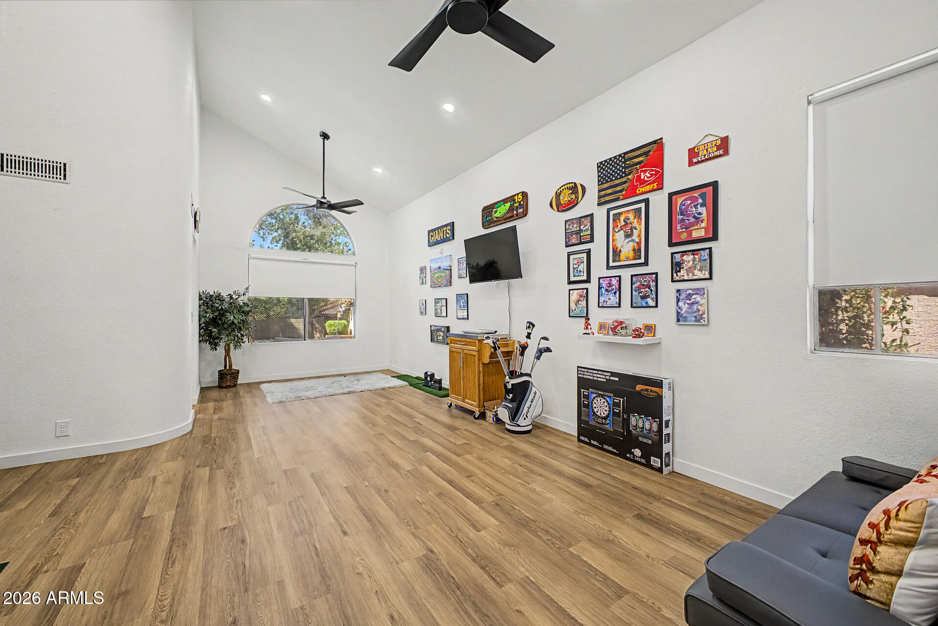 1602 East Wagoner Road Phoenix, AZ 85022 - Photo 2 of 19 Great Room 1