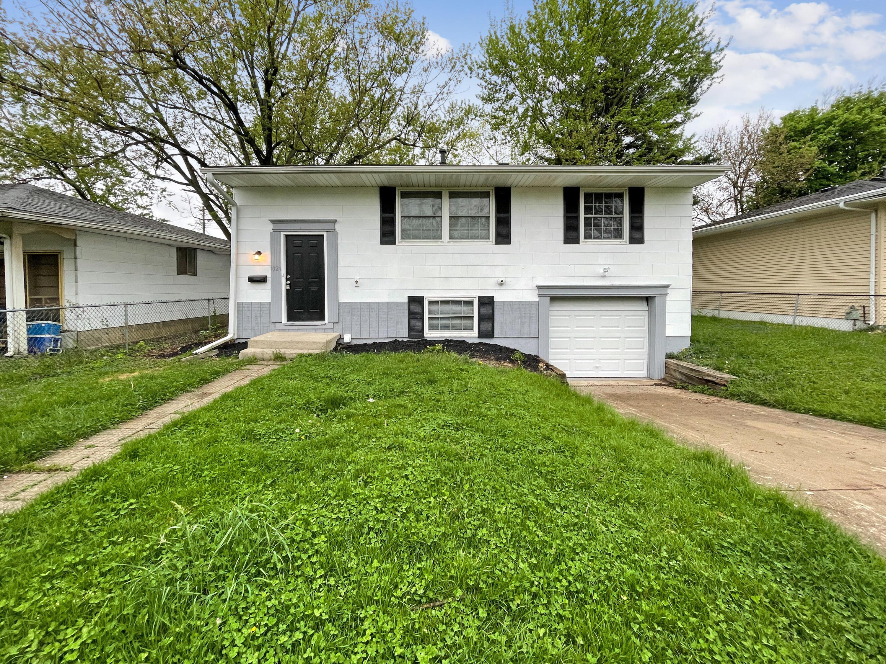 1027 Dalehurst Road Columbus, OH 43219 - Photo 1 of 24 7C66FB0A-2B8C-4627-863C-DC841AFC67AB