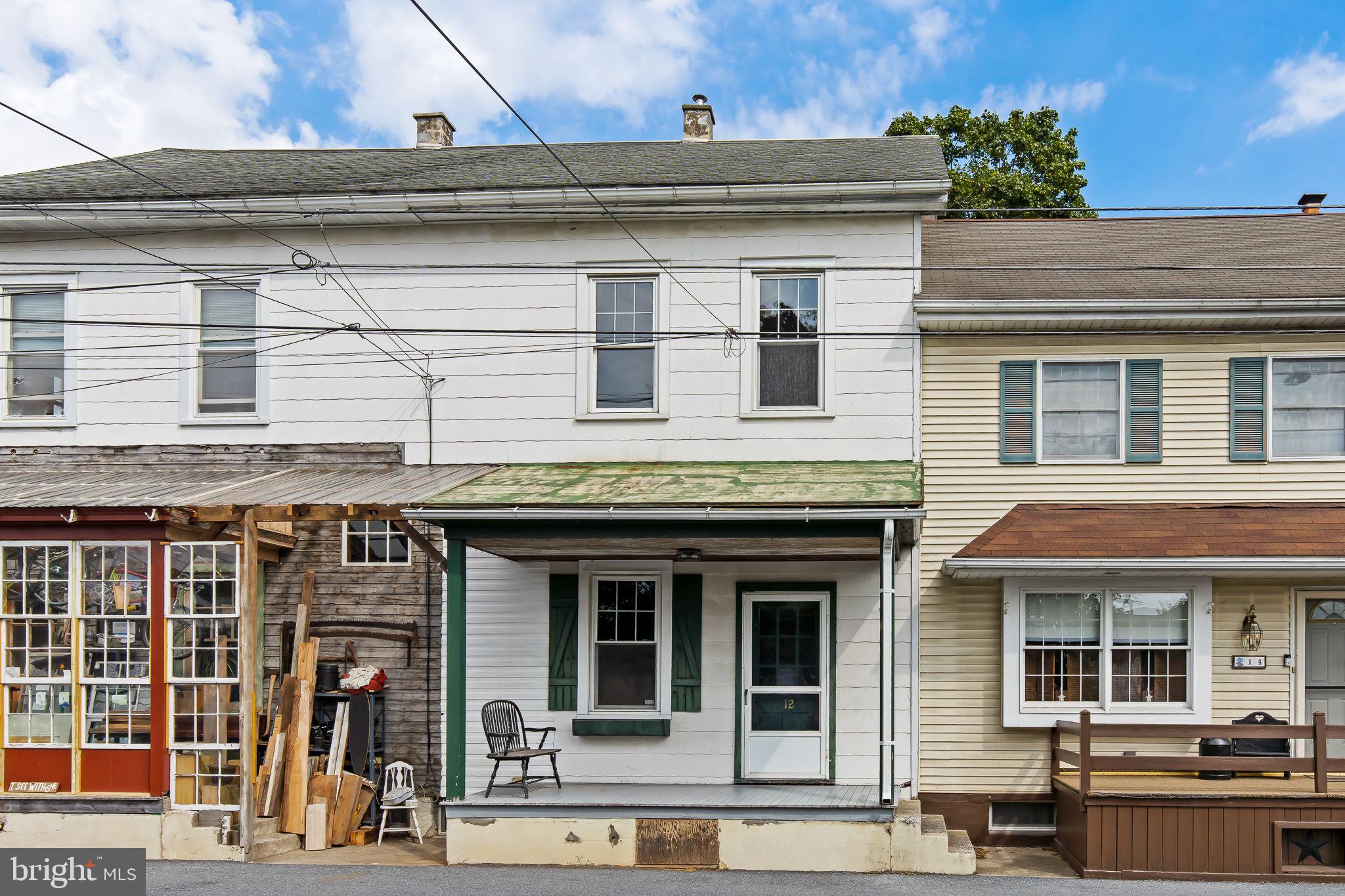 12 Middle Lane Lititz, PA 17543 - Photo 1 of 39