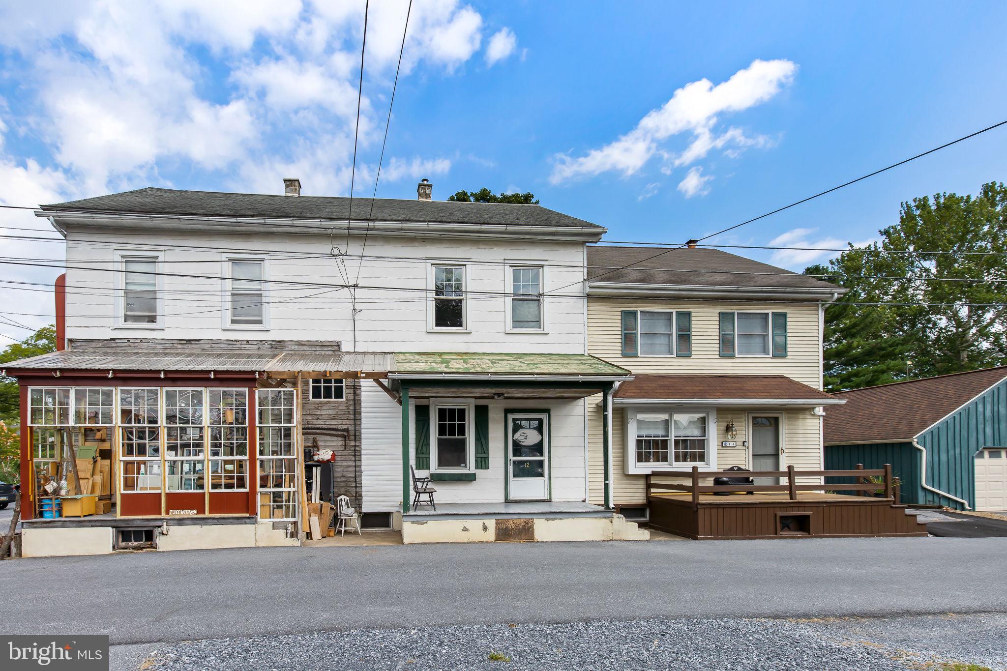12 Middle Lane Lititz, PA 17543 - Photo 2 of 39