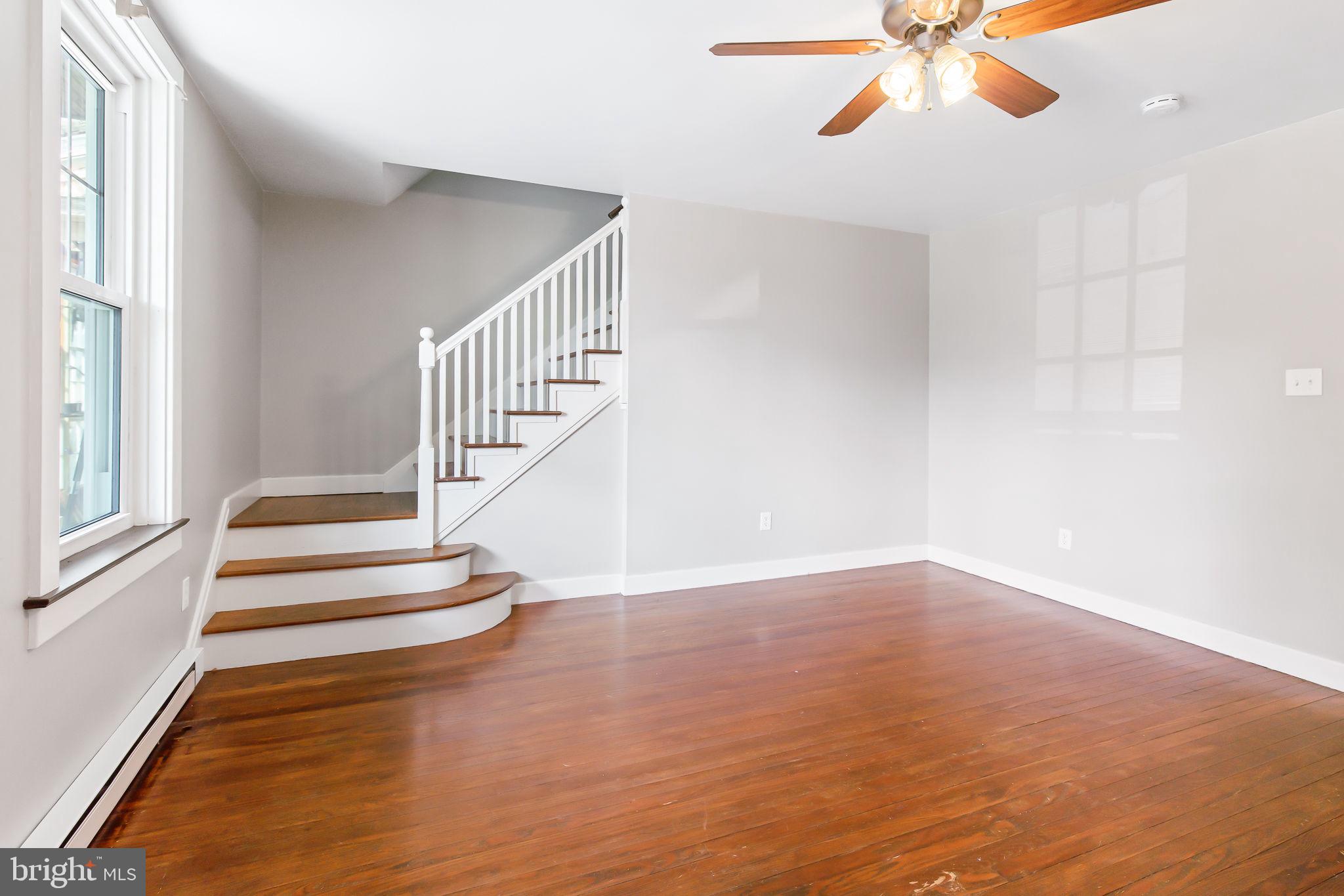12 Middle Lane Lititz, PA 17543 - Photo 4 of 39