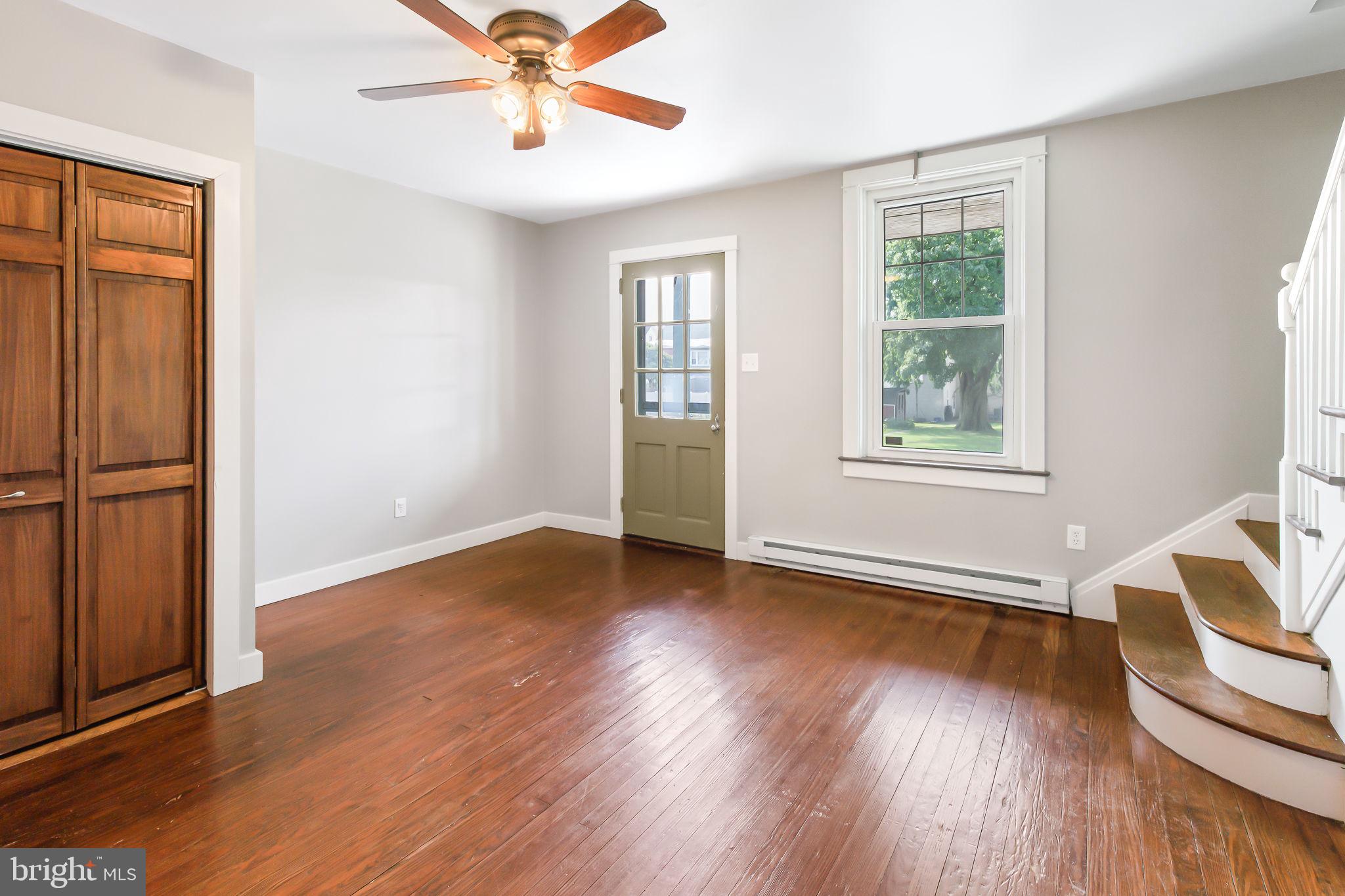 12 Middle Lane Lititz, PA 17543 - Photo 6 of 39