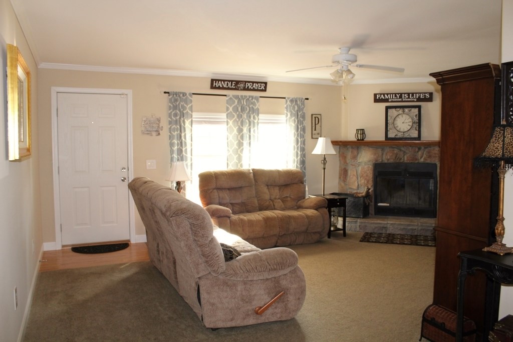 2149 Ireland Road Easley, SC 29640 - Photo 4 of 26