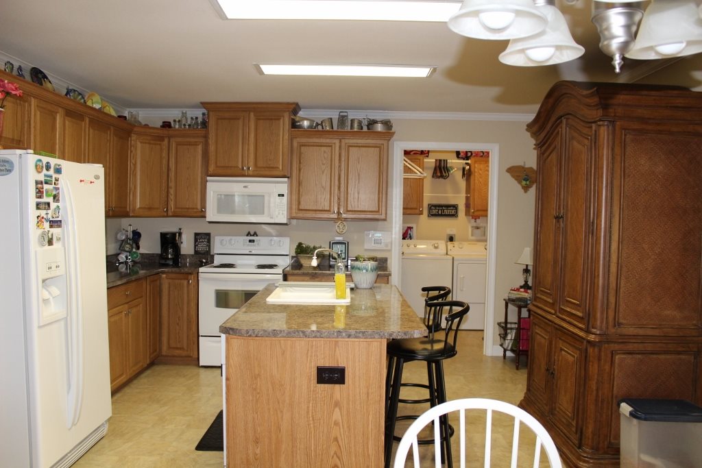 2149 Ireland Road Easley, SC 29640 - Photo 6 of 26