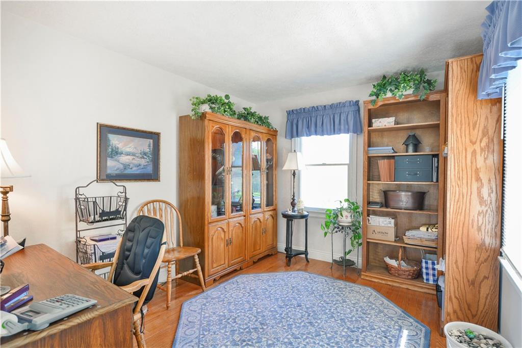 106 Countryview Drive McKees Rocks, PA 15136 - Photo 10 of 25 Den