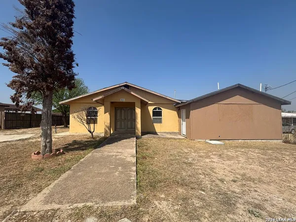 $140,000 | 3651 Deer Run Boulevard, Eagle Pass, TX 78852