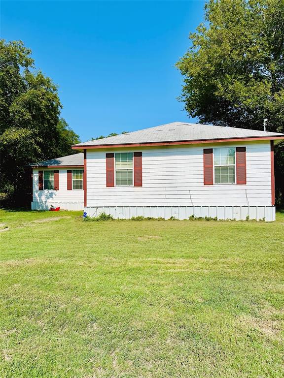 300 Southwest 3rd Street Hubbard, TX 76648 - Photo 2 of 20