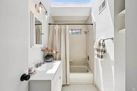 $1,150,000 | 271 Irwin Street, San Rafael, CA 94901