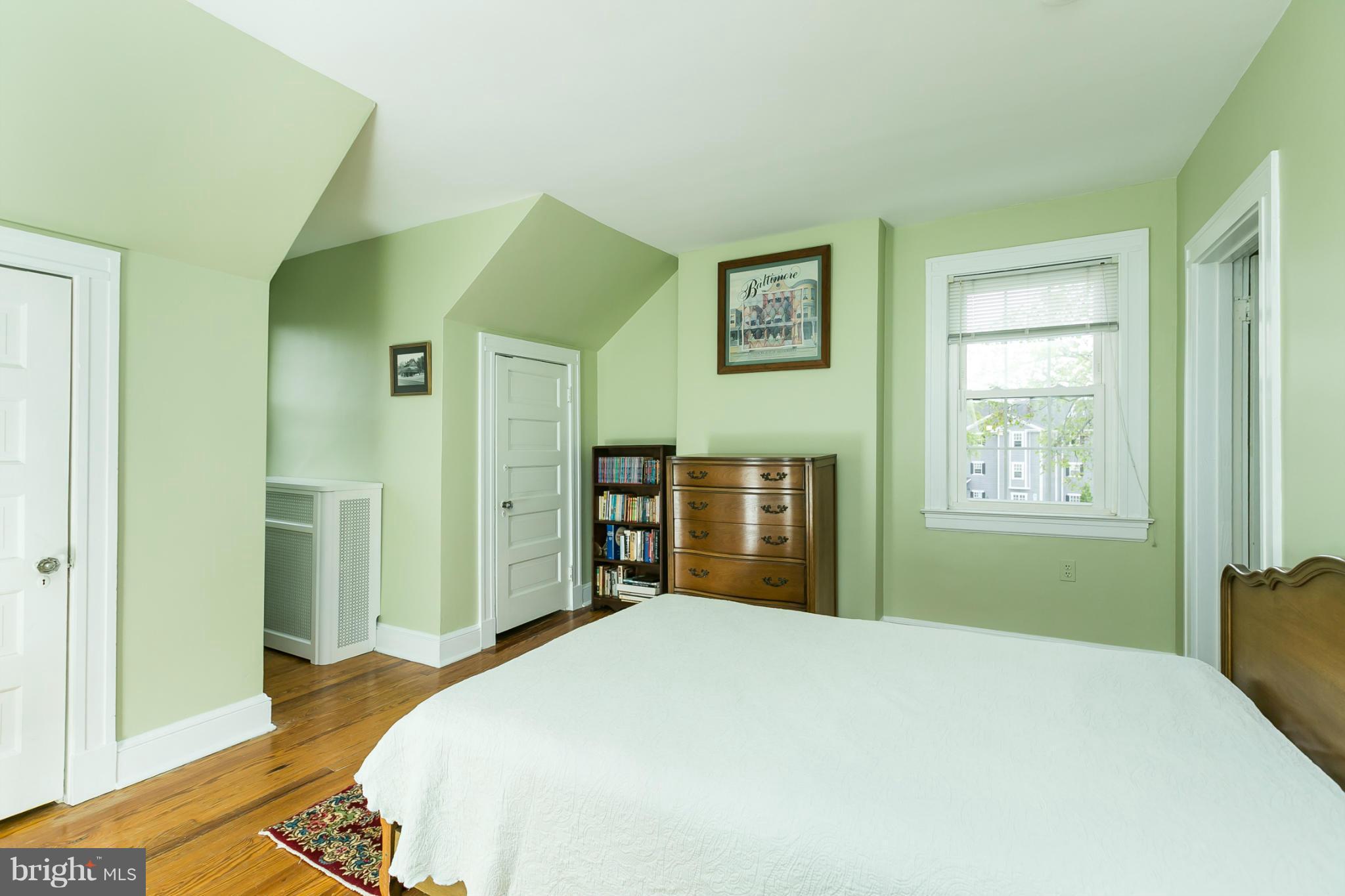 4312 Roland Avenue Baltimore, MD 21210 - Photo 21 of 30 Bedroom