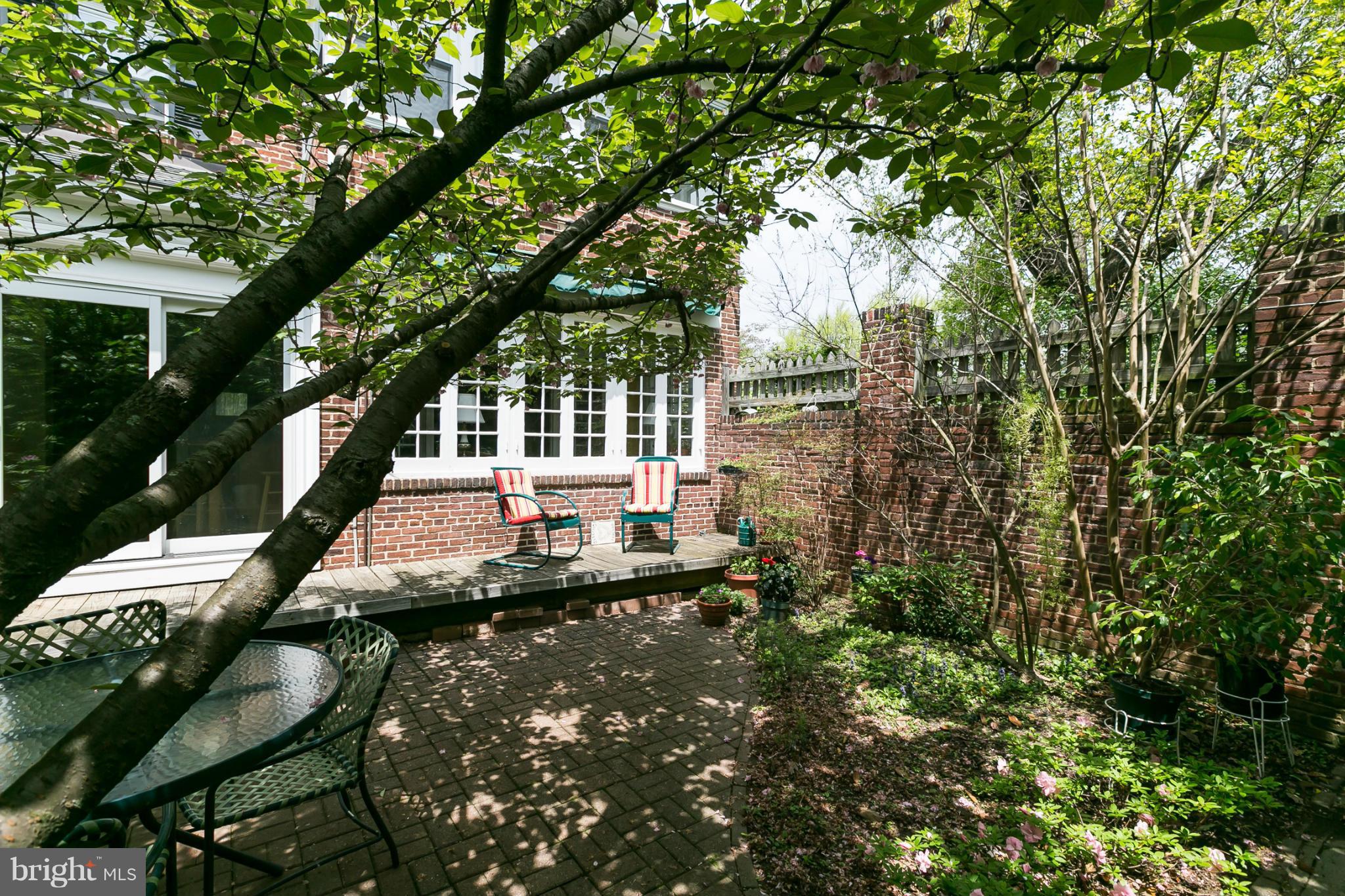 4312 Roland Avenue Baltimore, MD 21210 - Photo 26 of 30 Exterior (Rear)
