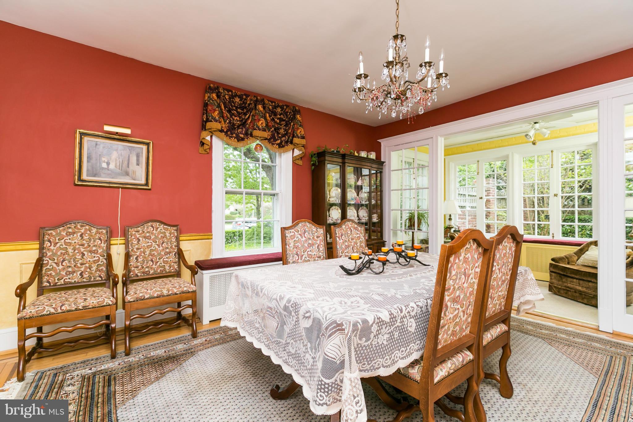 4312 Roland Avenue Baltimore, MD 21210 - Photo 6 of 30 Dining Room