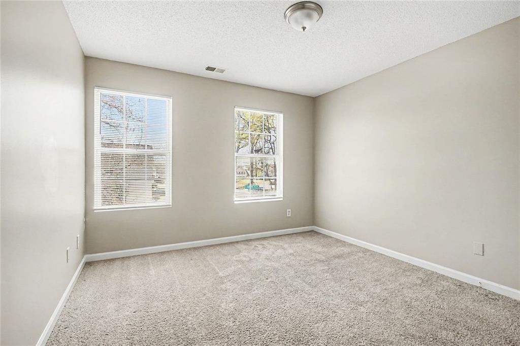 6667 Sunset Park Rex, GA 30273 - Photo 11 of 15