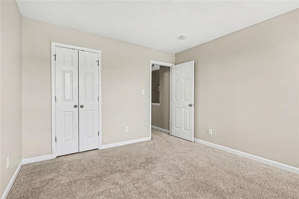 6667 Sunset Park Rex, GA 30273 - Photo 12 of 15