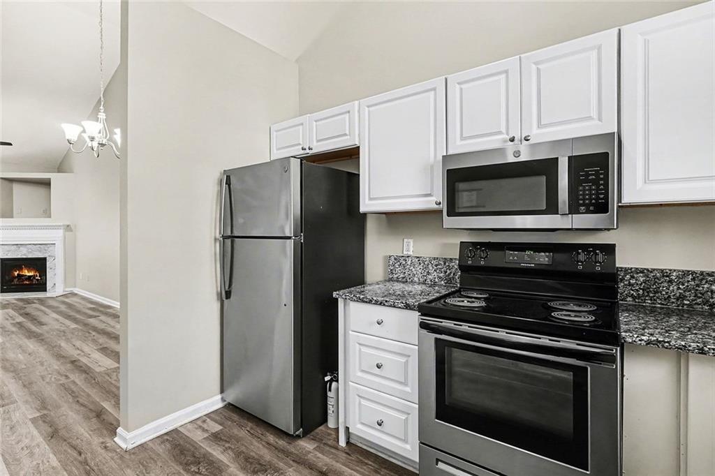 6667 Sunset Park Rex, GA 30273 - Photo 5 of 15