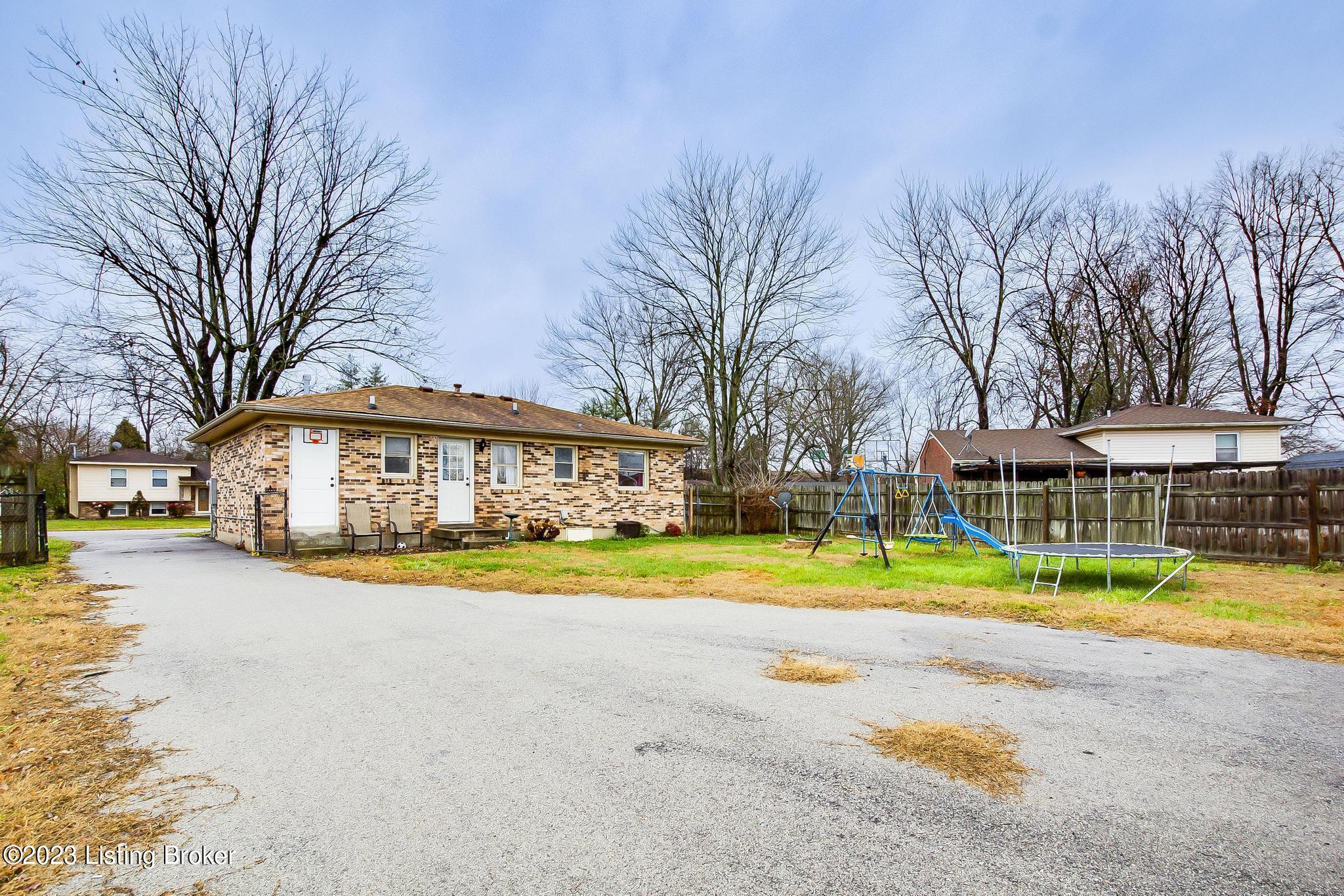 5407 Rayburn Road Louisville, KY 40272 - Photo 20 of 22 5407_RayburnRd_40272_519