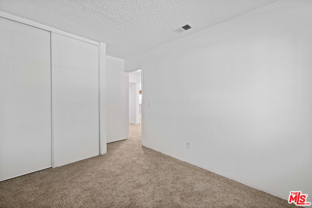 1415 Kings Road Palmdale, CA 93551 - Photo 18 of 27 a view of an empty room