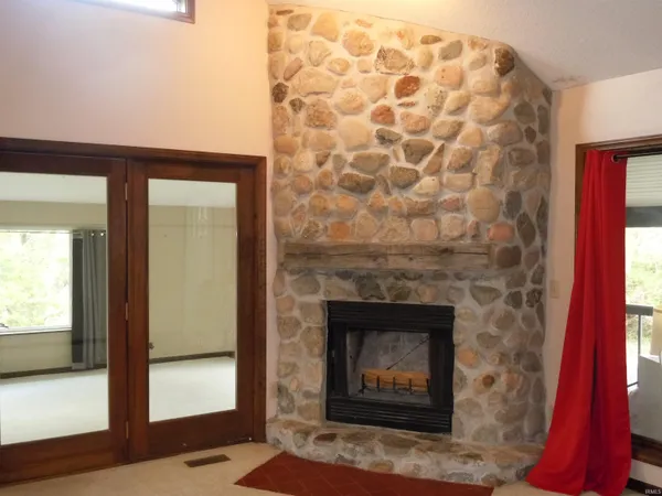 $679,900 | 205 Lane 101 Jimmerson Lake, Angola, IN 46703