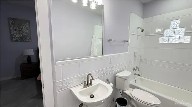 $4,900 | 2504 Lilac Avenue, Mission, TX 78574