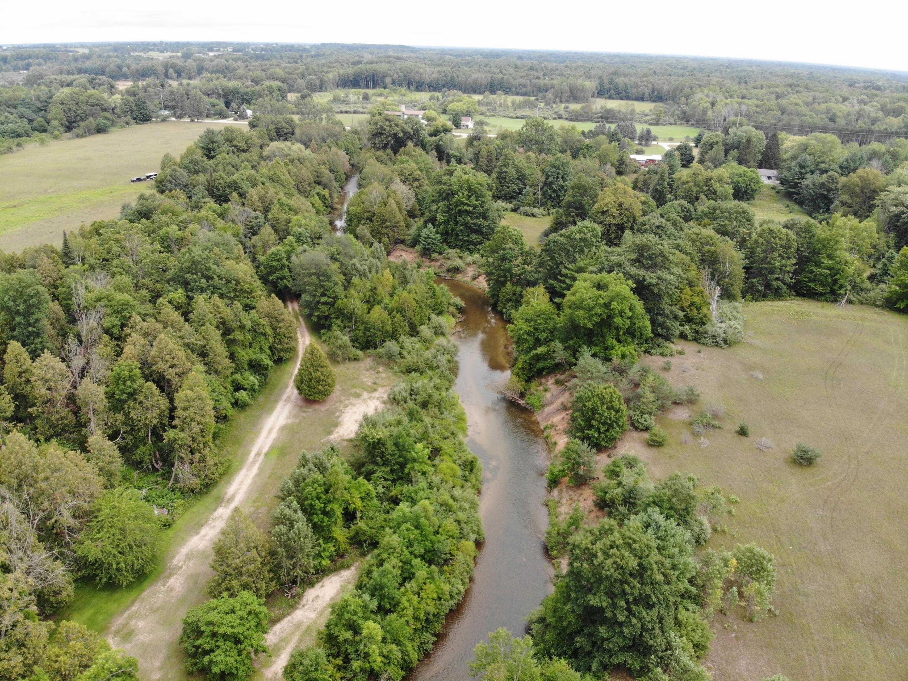 846 Oberlin Road Gladwin, MI 48624 - Photo 33 of 41 DJI_0643