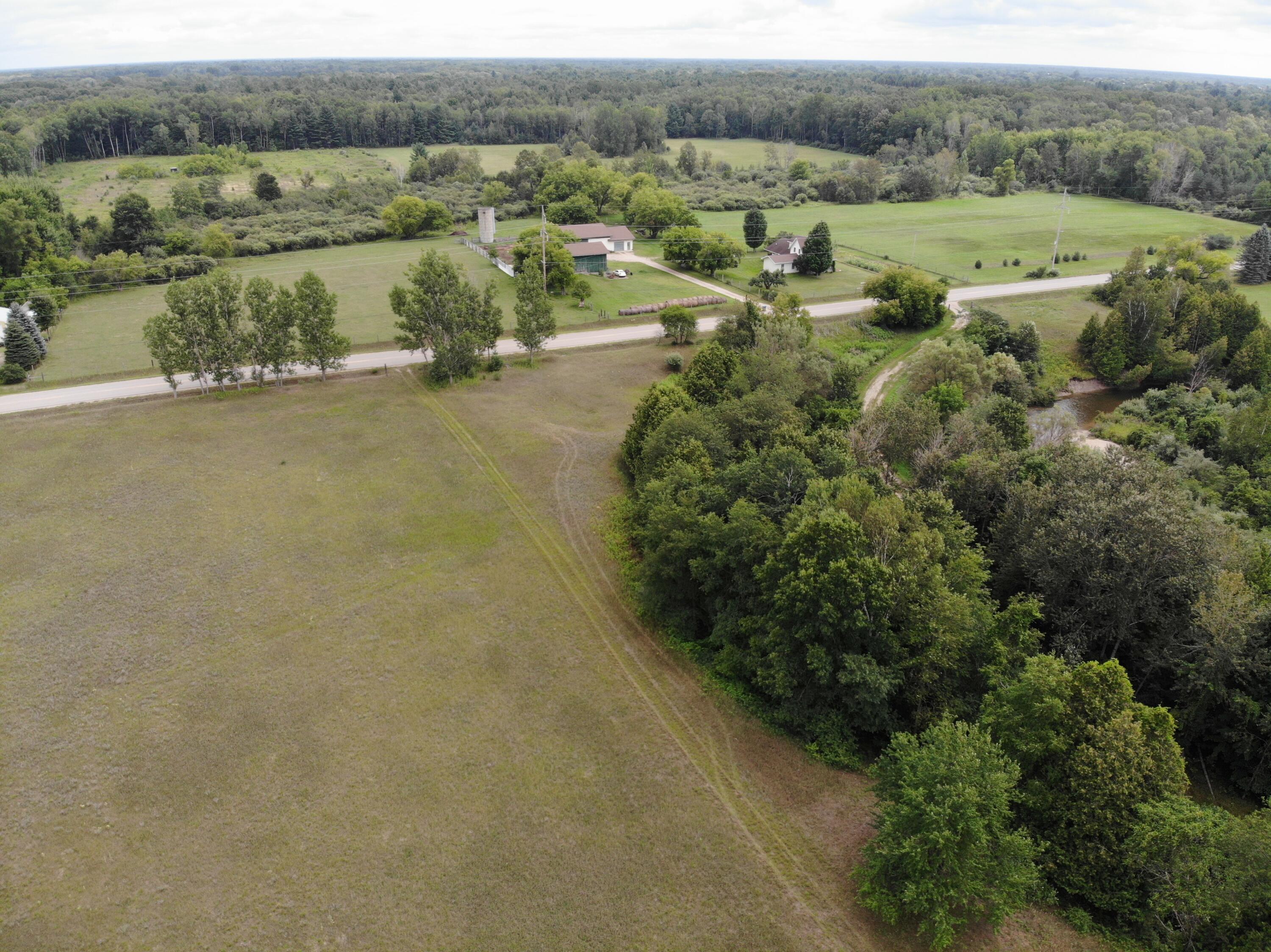 846 Oberlin Road Gladwin, MI 48624 - Photo 35 of 41 DJI_0653